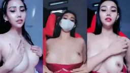 Chikita Remas Payudara Hingga Putingnya Keluar