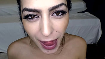 Tetesan Sperma Panas Audrey Royal Di Mulutku Yang Menggoda
