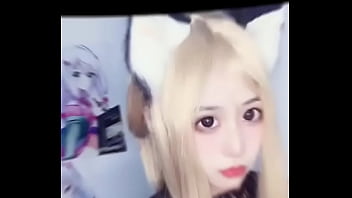 Gadis Tionghoa Yang Menggoda Dengan Tubuh Seksi