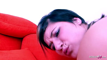 Kakak Tiri Pertama Kali Muncrat Saat Jari-jari Dan Kontol Menggila