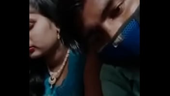 Tarian Goyang India Yang Menggoda