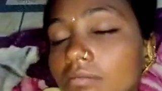 Pantat Malam Desi Mabuk Terbuka Lebar