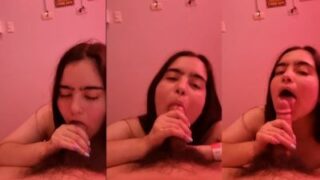 Pelacur Goa Mengisap Kontol Kliennya Dalam Video Porno India
