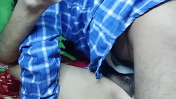 Bidadari India Seksi Dalam Saree Merah, Erotis Dan Mengerang Keras Saat Bercinta