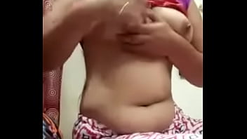 Gadis Desi Yang Menggoda