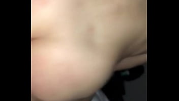 Tubuh Seksi Gadis Tionghoa Menggoda