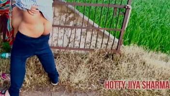 Gadis Desi Digoyang Pacarnya Di Alam Terbuka
