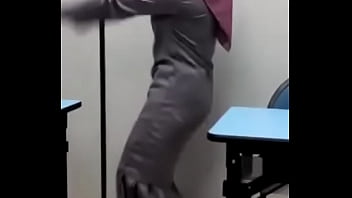 Tarian Jilbab Yang Menggoda