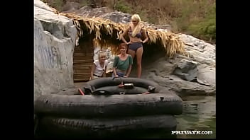 Laura Palmer Membungkuk Dan Membiarkan Kekasihnya Menghantam Kotaknya Dari Belakang