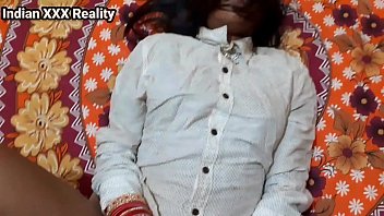 Gadis India Panas, Ibu Tiri Mesum, Adegan Ranjang Panas Saat Bulan Madu