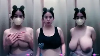 Abg Montok Dengan Payudara Besar Dan Sensual Yang Menggoda