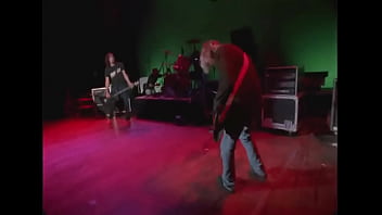 Floyd Si Tukang Cukur – Nirvana Menggoyang Ranjang Panggung 1991
