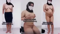 Gadis Berhijab Usai Kantor Menggoda Diri Sendiri