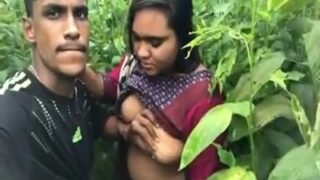 Gadis Desi Genit Digebuki Di Semak-semak Liar
