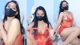 Goyang Hot Dan Menggoda, Babyaoraa Tampilkan Tubuh Transparan Di Mango Live