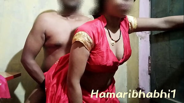 Istri Desa India Digoyang Birahi Dengan Saree Merah Membara