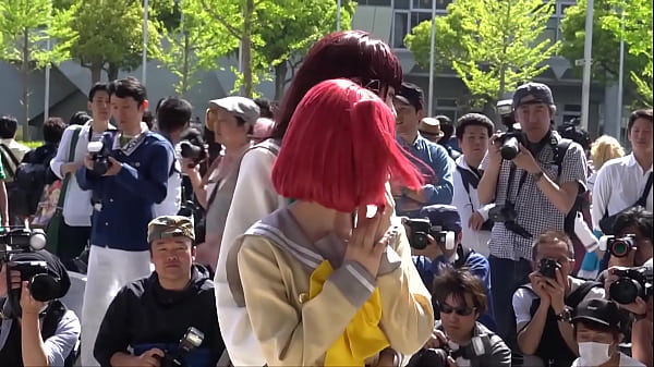 ラブライブサンシャインのコスプレで魅惑のセクシーガールに変身