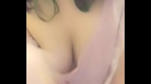 【深夜直播】软萌喵娘私密录制，湿身诱惑等你解锁