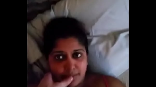 Gadis India Yang Memesona Dengan Pesona Erotis Yang Menggoda