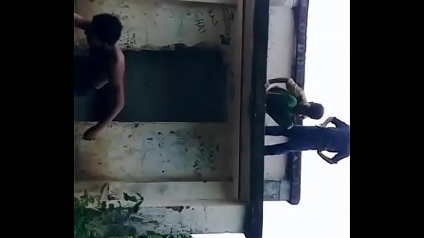 Gadis India Yang Menggoda Dengan Lekuk Tubuhnya Yang Memikat