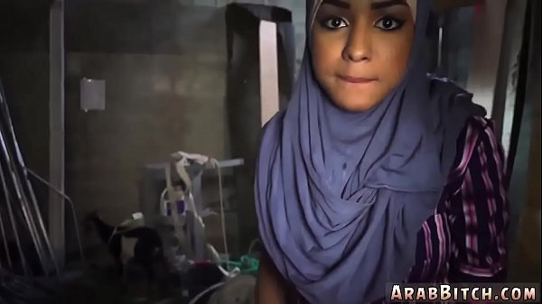 Arab Jantan Melayani Dengan Ganas Di Titik Booty Drop, 23km Dari Pangkalan Militer