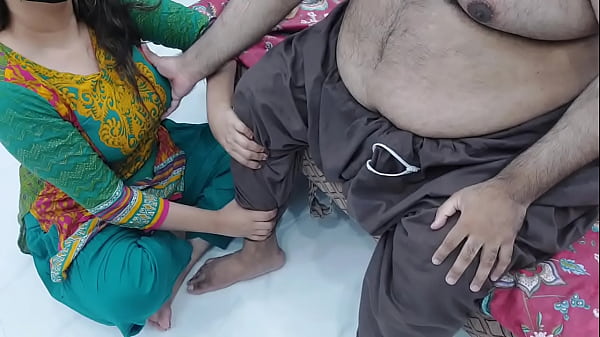 Pijat Kaki Oleh Putri Tiriku Yang Berlanjut Ke Ranjang Dengan Suara Mesra Hindi Yang Menggairahkan