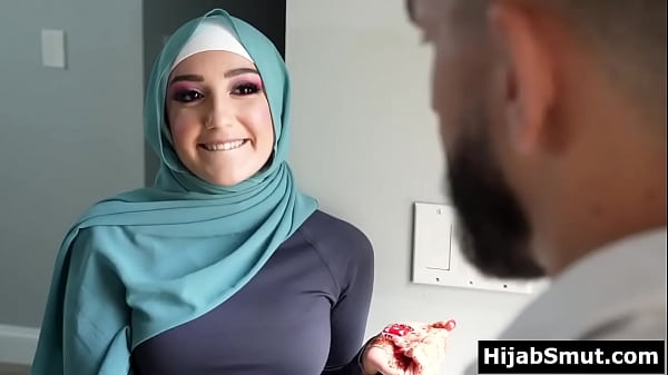 Gadis Muslimah Polos Digembleng Pelatih Sepak Bolanya Hingga Mahir Di Lapangan Dan Ranjang