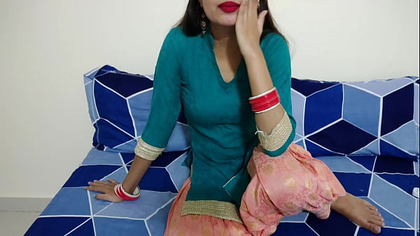 Gairah Terlarang: Bhabhi Seksi Dan Devar Polos Beradegan Panas Dengan Audio Hindi Menggoda
