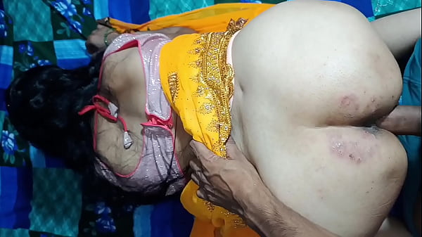Gadis India 21 Tahun Baru Menikah, Celana Dalam Ketat, Bercakap Mesra Dalam Bahasa Hindi Di Kamar
