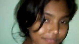 Gadis India Telanjang Merekam Video Selfie Panas