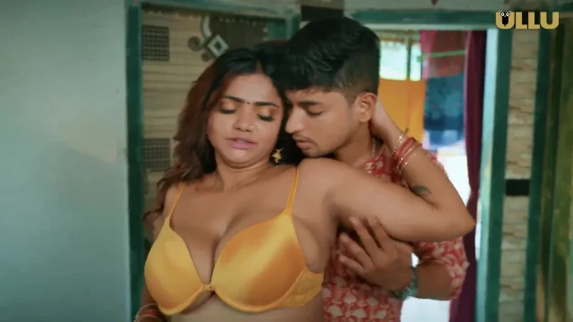 Malti 2024: Adegan Panas Episode 4 Web Series Hindi Eksklusif Ullu