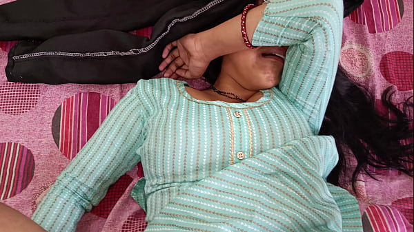 Gadis Seksi Priya Pertama Kali Merasakan Seks Perih Dengan Kakak Tiri, Ada Suara Hindi Jernih