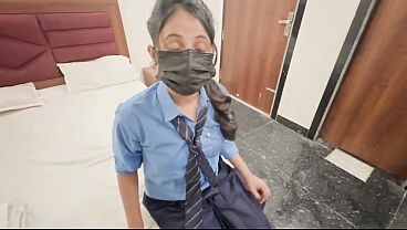 Gadis Desi Dan Murid Sekolah Beraksi Ganas Di Oyo Dengan Suara Hindi Yang Menggoda