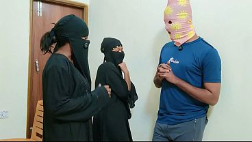 Goyang Pantat Besar Panas Kedua Saudariku Berhijab Sampai Lemas