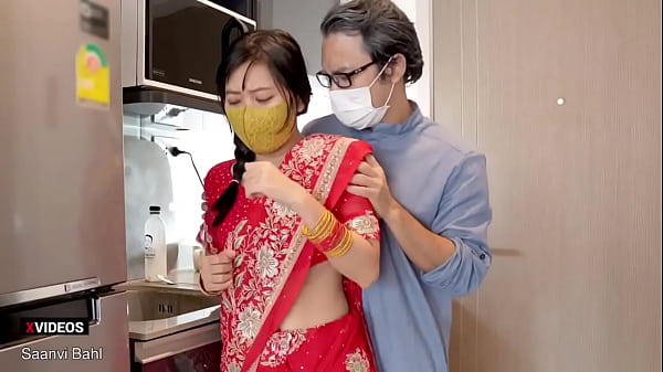 Gadis India Bergoyang, Menggoda Ayah Tirinya Dengan Kemesraan Yang Menggoda!