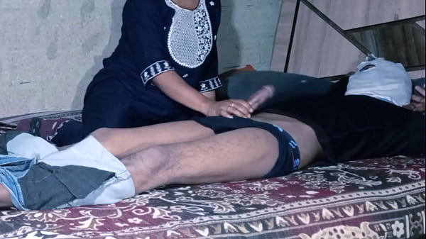 Bhabhi Ki Raat Bhar Zor Zor Se Chudai Ghar Ke Andar, Step Behen Ka Bhi Maza Aaya.