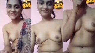 Gadis India Telanjang Video Call Jari-jari Memainkan Memek