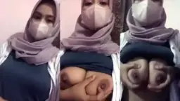 Kiriman Foto Payudara Besar Bertudung