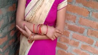 Seorang Pria Nakal Menggoyang Tetangganya Bhabhi Dalam Adegan Panas Ala Telugu