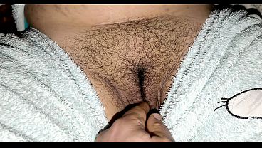 نيك سعودي جامد: سواق ينيك كس مشعر زوجة الكفيل