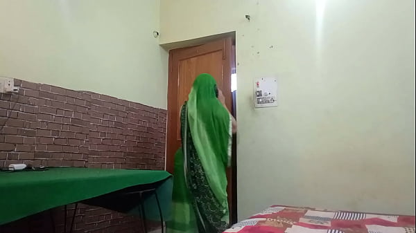 Goyangan Liar Kurir India, Ngentot Panas Dalam Bahasa Hindi