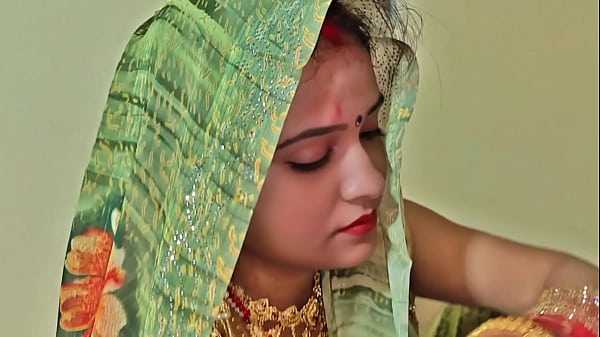 Istri India Yang Menggairahkan Digauli Suami Di Hari Spesial