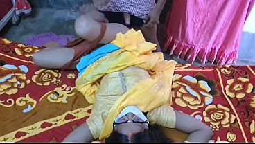 Desi Indian Tiri Adik Perempuan Dientot Memek Sempitnya