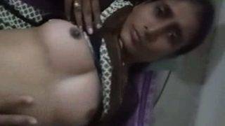 Istri India Telanjang Jari-jari Masuk Ke Dalam