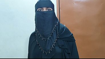 Bokep India, Istri Cantik Berhijab Si Master Lagi Digaruki Habis-habisan Di Rumah.