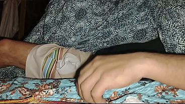 Malam Ini, Ibu Tiri Kasih Nikmat Gila, Jari Aku Masuk Dua Ke Dalam Memek, Airnya Muncrat Puas.