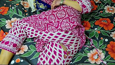 Ibu Tiri Celananya Sobek, Dan Si Anak Tiri Langsung Ngewein Memek Ibu Tiri, Pantat Bulat Digenjot.