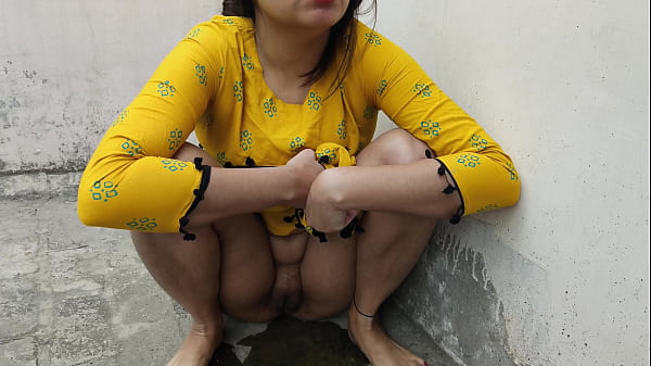 Ngentot Di Luar Sambil Pipis, Gaji Gede Dikasih Semua, Video Xxx Hindi Kotor Hd.