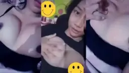 Ngentot Putri Vcs Sambil Remas-remas Toket Basah
