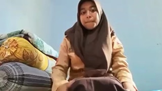 Pelajar Hijab Sma Baju Pramuka Colmek, Ngenangin Bayangin Tubuhnya Yang Montok.